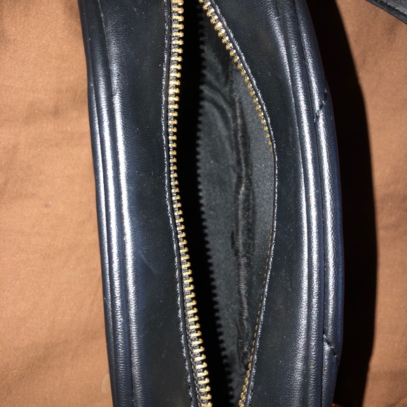 Black crossbody bag - Picture 3 of 3